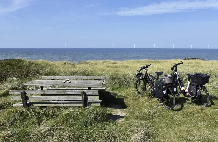Gerahmter Druck : Fahrräder am Strand in Dänemark. Gerahmter Druck : Fahrräder am Strand in Dänemark.
