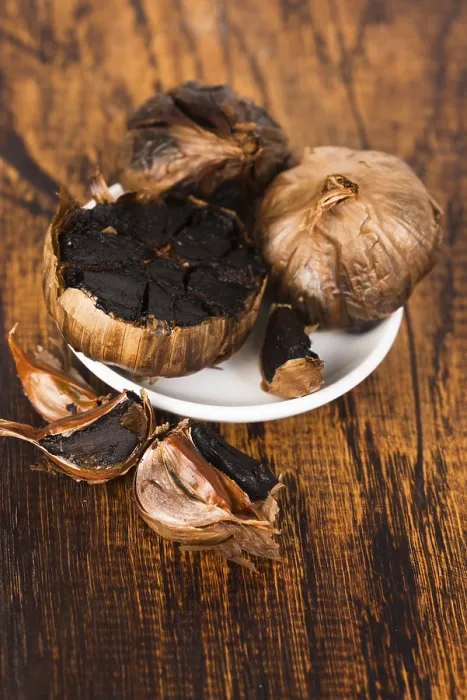Gerahmter Druck : Schwarzer Knoblauch Gerahmter Druck : Schwarzer Knoblauch