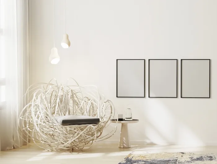 Gerahmter Druck : Moderner Rahmen in hellbeiger Wohnlandschaft mit stilvollem Sessel, Posterrahmen- Mockup im skandinavischen Stil Gerahmter Druck : Moderner Rahmen in hellbeiger Wohnlandschaft mit stilvollem Sessel, Posterrahmen- Mockup im skandinavischen Stil