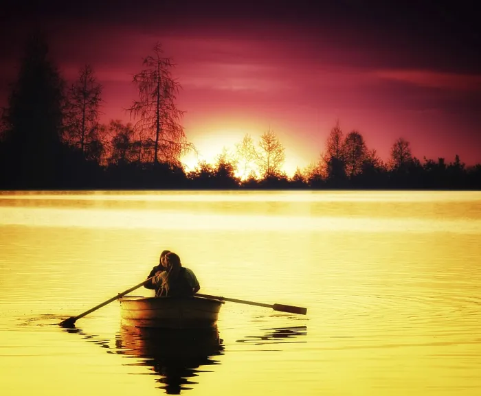 Gerahmter Druck : Boot am Sonnenuntergang Gerahmter Druck : Boot am Sonnenuntergang