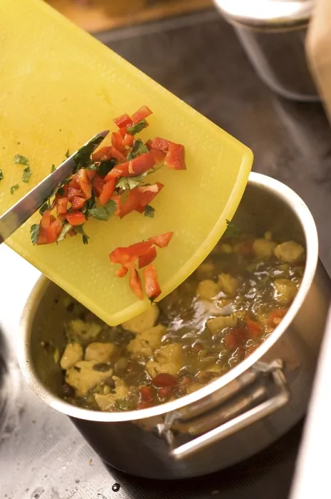 Gerahmter Druck : Ein Eintopf kochen. Gerahmter Druck : Ein Eintopf kochen.
