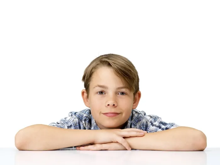 Gerahmter Druck : Junge, schaut. Gerahmter Druck : Junge, schaut.