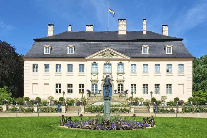 Gerahmter Druck : Branitzer Schloss und Branitzer Park, Fürst-Pückler-Park, Cottbus, Brandenburg, Deutschland Gerahmter Druck : Branitzer Schloss und Branitzer Park, Fürst-Pückler-Park, Cottbus, Brandenburg, Deutschland