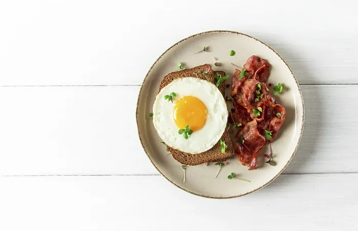 Gerahmter Druck : Frühstück, gebratener Ei mit Speck. Gerahmter Druck : Frühstück, gebratener Ei mit Speck.