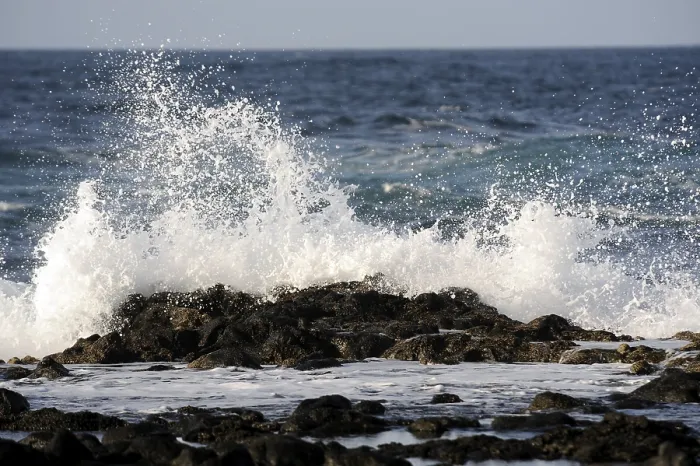 Gerahmter Druck : Wellenbrecher bei El Cotillo Gerahmter Druck : Wellenbrecher bei El Cotillo