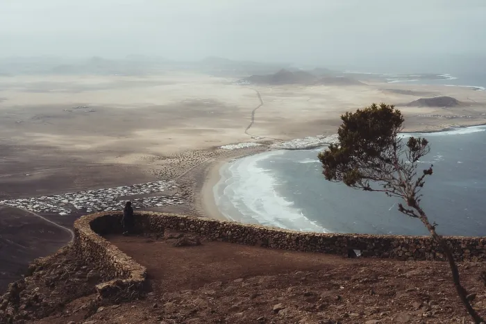 Gerahmter Druck : Ein atemberaubendes Panorama von Lanzarote. Gerahmter Druck : Ein atemberaubendes Panorama von Lanzarote.