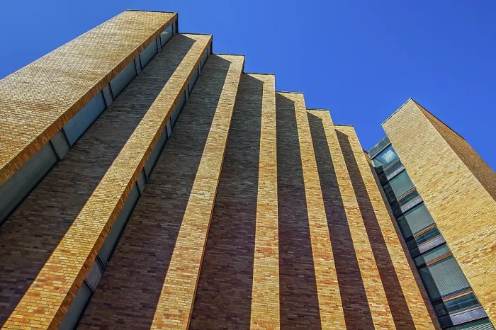 Gerahmter Druck : Klinkerfassade, Technische Universität München. Gerahmter Druck : Klinkerfassade, Technische Universität München.