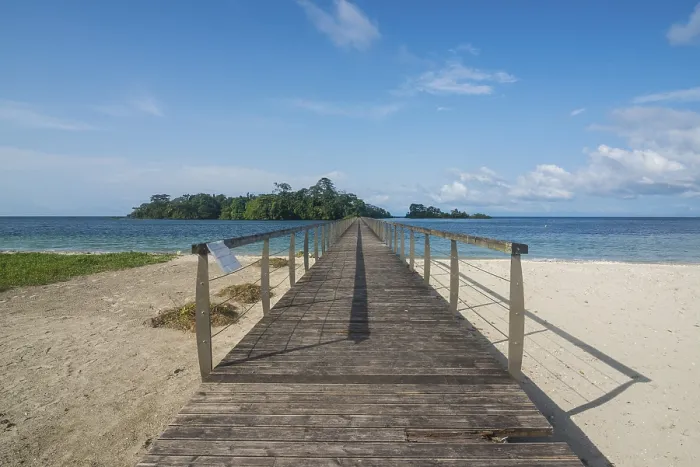 Gerahmter Druck : Brücke nach Isla Horacio, Sipopo Gerahmter Druck : Brücke nach Isla Horacio, Sipopo