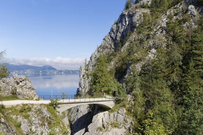 Gerahmter Druck : Brücke über den Lainaugraben Gerahmter Druck : Brücke über den Lainaugraben