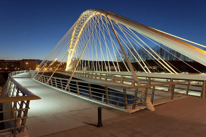 Gerahmter Druck : Brücke über den Fluss Ebro, Logroño. Gerahmter Druck : Brücke über den Fluss Ebro, Logroño.