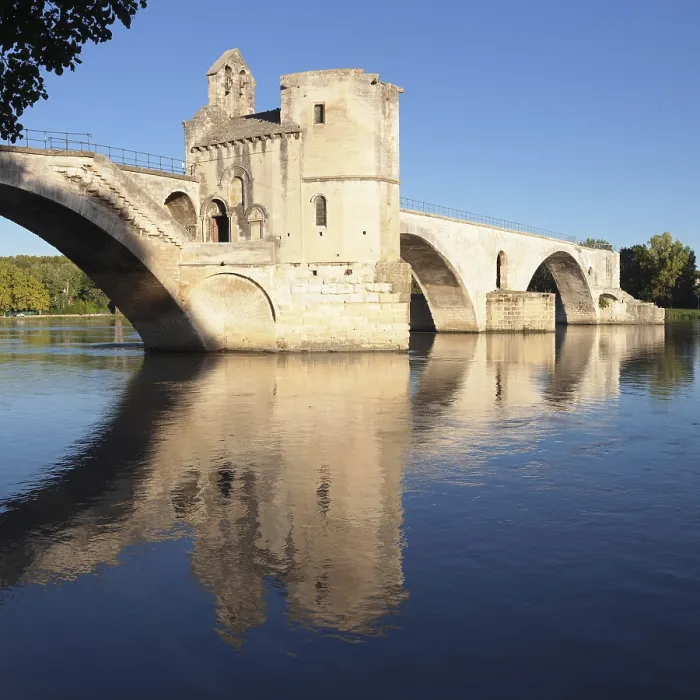 Gerahmter Druck : Brücke St. Benezet über den Rhône Gerahmter Druck : Brücke St. Benezet über den Rhône
