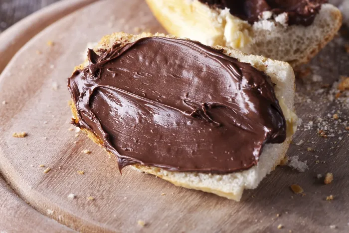 Gerahmter Druck : Brot mit Nutella Gerahmter Druck : Brot mit Nutella