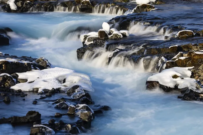 Gerahmter Druck : Bruarfoss, Wasserfall, Schnee. Gerahmter Druck : Bruarfoss, Wasserfall, Schnee.