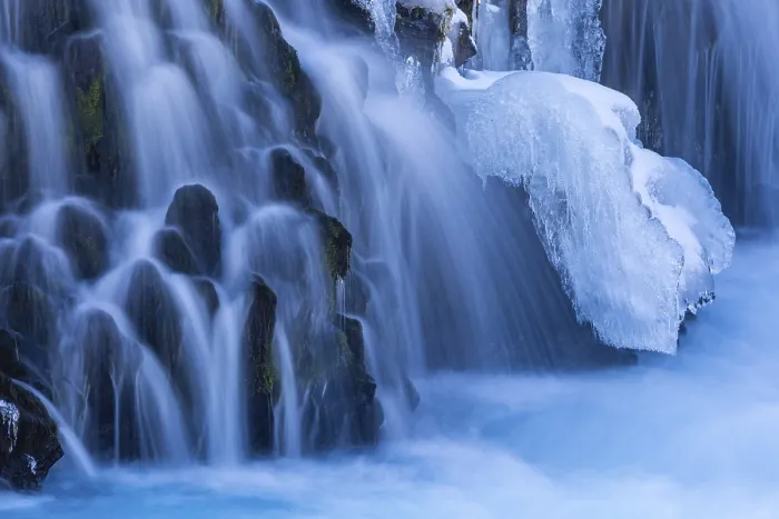 Gerahmter Druck : Bruarfoss, Wasserfall, Schnee. Gerahmter Druck : Bruarfoss, Wasserfall, Schnee.