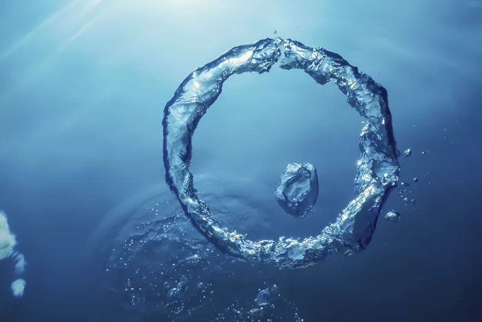 Gerahmter Druck : Unterwasser-Ring-Blase, Blase-Ring Gerahmter Druck : Unterwasser-Ring-Blase, Blase-Ring