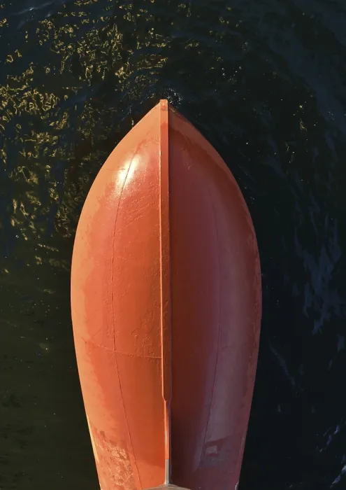Gerahmter Druck : Bugwulst, Wulstbug, Bulb des Schiffes Gerahmter Druck : Bugwulst, Wulstbug, Bulb des Schiffes