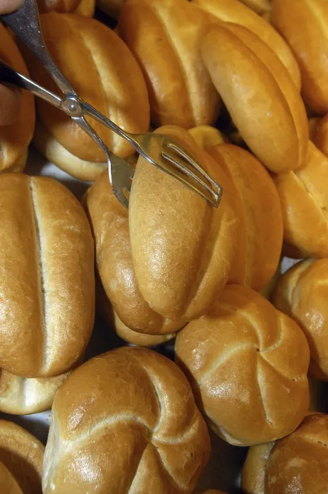 Gerahmter Druck : Brötchen oder Brot aus der Bäckerei. Gerahmter Druck : Brötchen oder Brot aus der Bäckerei.