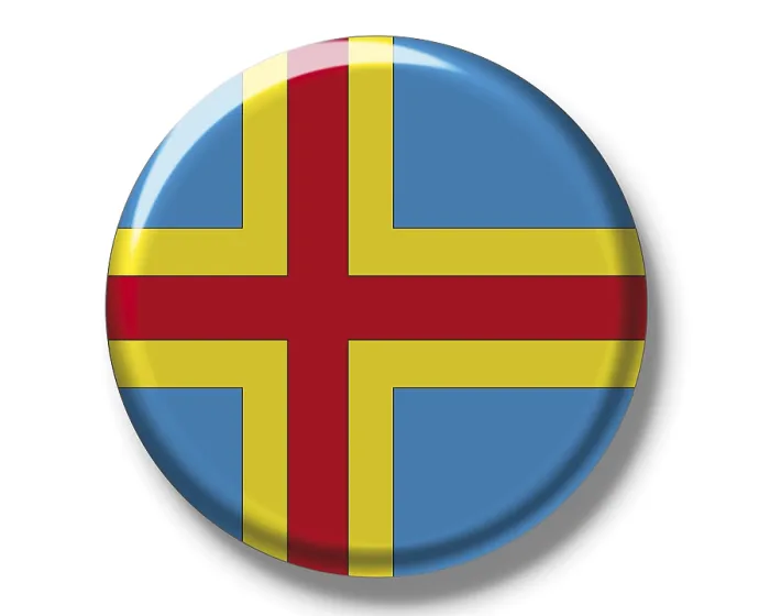 Gerahmter Druck : Knopf, Flagge der Ålandinseln. Gerahmter Druck : Knopf, Flagge der Ålandinseln.