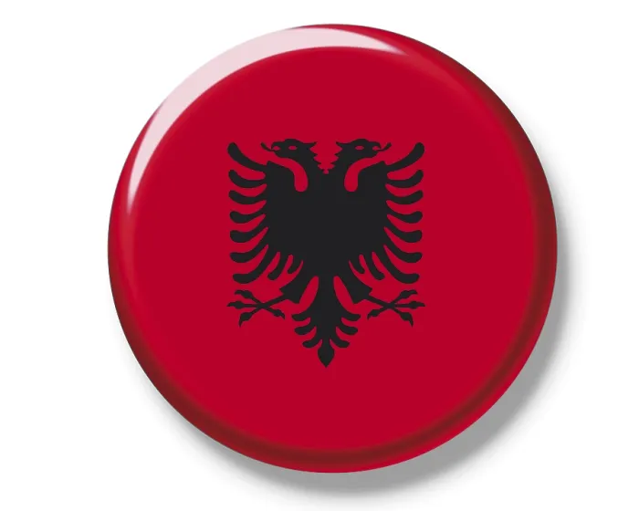 Gerahmter Druck : Knopf, Flagge Albaniens. Gerahmter Druck : Knopf, Flagge Albaniens.