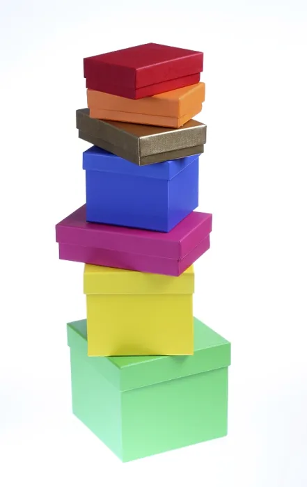 Gerahmter Druck : Kartonboxen, Geschenkboxen. Gerahmter Druck : Kartonboxen, Geschenkboxen.
