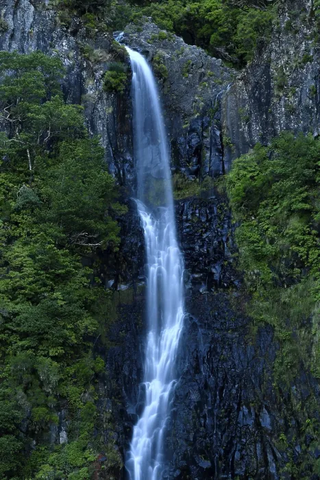 Gerahmter Druck : Cascata do Risco, Risco-Wasserfall Gerahmter Druck : Cascata do Risco, Risco-Wasserfall