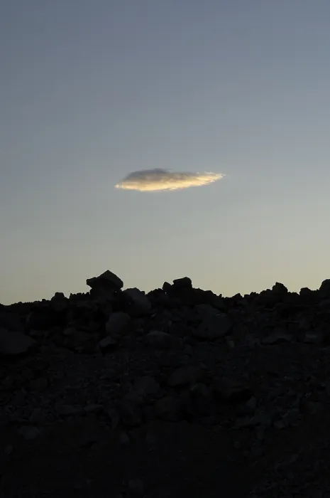 Gerahmter Druck : Ein kleiner Wolkenball. Gerahmter Druck : Ein kleiner Wolkenball.