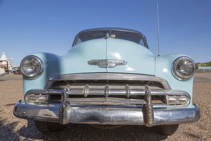 Gerahmter Druck : Alte Chevrolet, Frontgrill. Gerahmter Druck : Alte Chevrolet, Frontgrill.