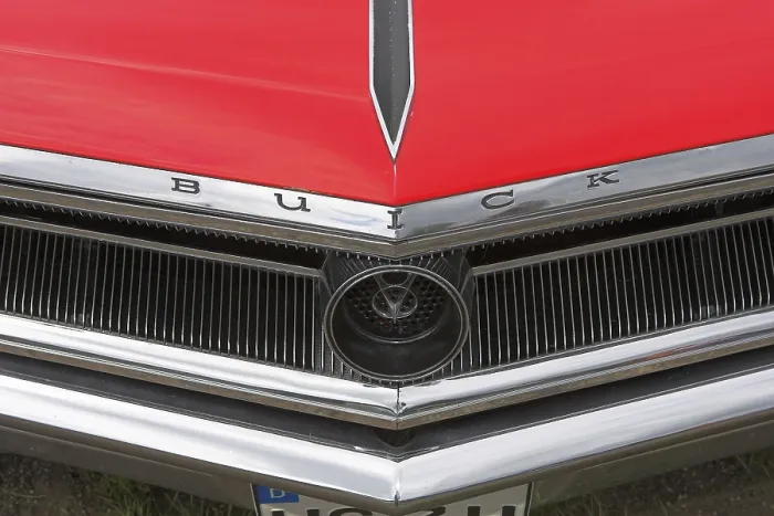 Gerahmter Druck : Oldtimer Buick Gerahmter Druck : Oldtimer Buick