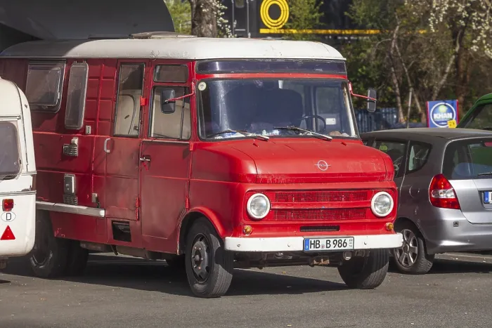Gerahmter Druck : Oldtimer Opel Blitz 300, ehemaliges Feuerwehrfahrzeug. Gerahmter Druck : Oldtimer Opel Blitz 300, ehemaliges Feuerwehrfahrzeug.