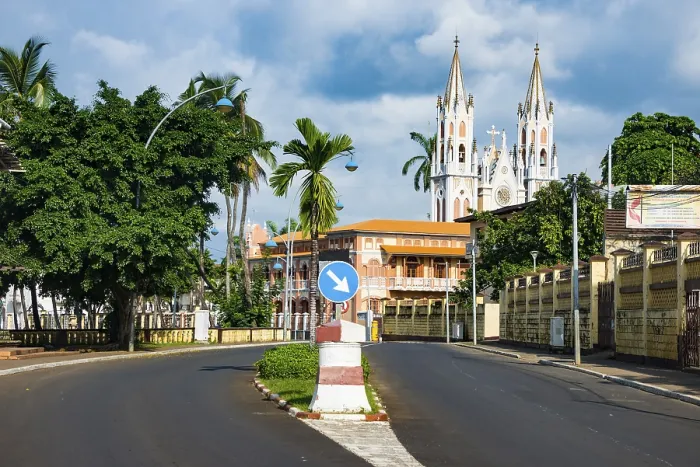 Gerahmter Druck : Dom von St. Isabel, Malabo Gerahmter Druck : Dom von St. Isabel, Malabo