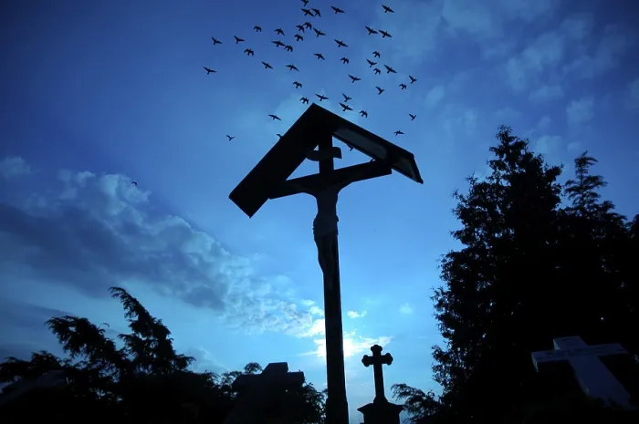 Gerahmter Druck : Cemetery Gerahmter Druck : Cemetery
