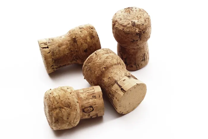 Gerahmter Druck : Vier Champagnerkorken Gerahmter Druck : Vier Champagnerkorken
