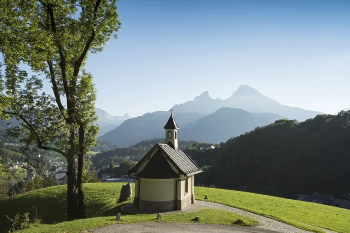 Gerahmter Druck : Kapelle auf dem Lockstein, hinter dem Watzmann. Gerahmter Druck : Kapelle auf dem Lockstein, hinter dem Watzmann.