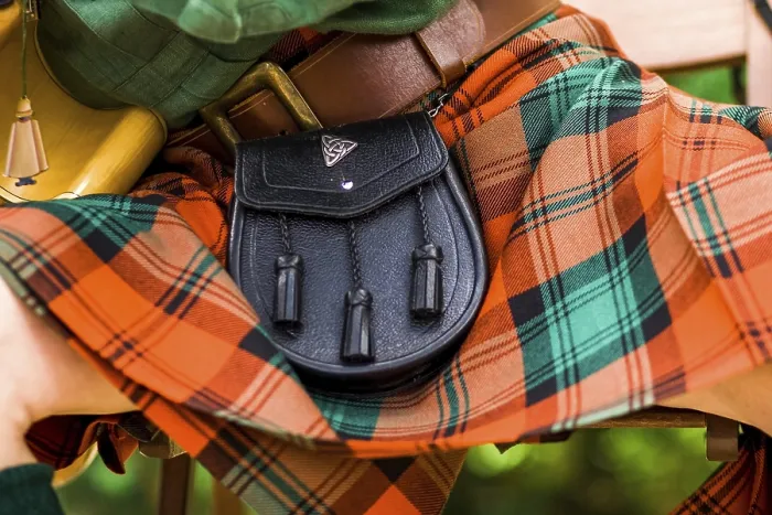 Gerahmter Druck : Gepunkteter schottischer Kilt