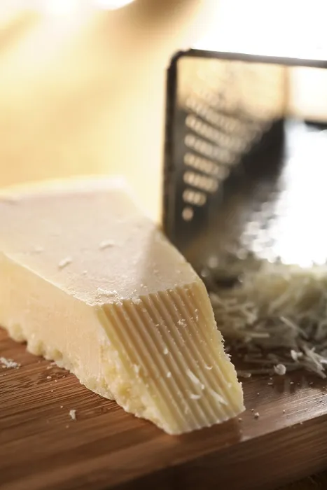 Gerahmter Druck : Käsehobel, Parmesan Gerahmter Druck : Käsehobel, Parmesan