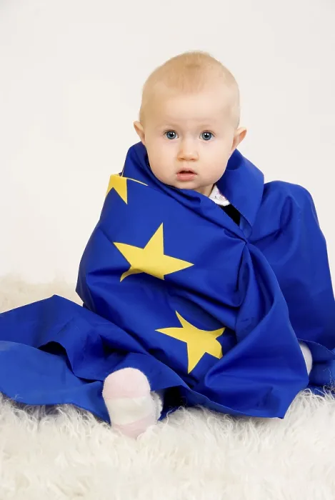 Gerahmter Druck : Kinds mit EU-Flagge Gerahmter Druck : Kinds mit EU-Flagge
