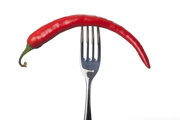 Gerahmter Druck : Paprika auf einem Gabelspitze Gerahmter Druck : Paprika auf einem Gabelspitze