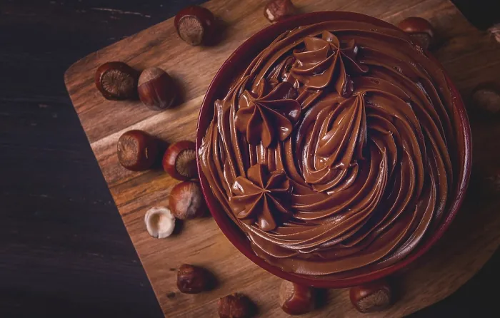 Gerahmter Druck : Schokoladen-Nuss-Paste, Mousse, Pasta Gerahmter Druck : Schokoladen-Nuss-Paste, Mousse, Pasta