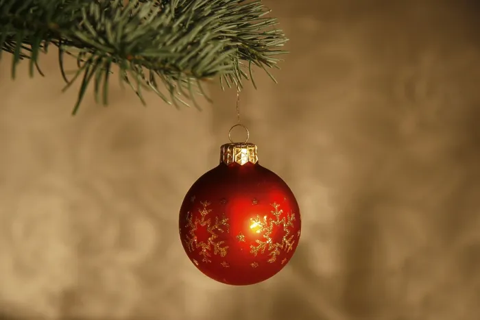 Gerahmter Druck : Weihnachtsbaumkugel