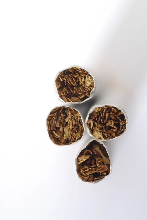 Gerahmter Druck : Cigarettes Gerahmter Druck : Cigarettes