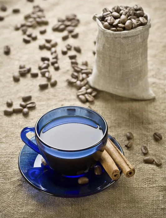 Gerahmter Druck : Zimt und Kaffeebohnen. Gerahmter Druck : Zimt und Kaffeebohnen.