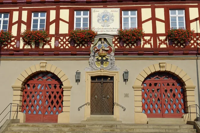 Gerahmter Druck : Rathaus im Rohbau. Gerahmter Druck : Rathaus im Rohbau.
