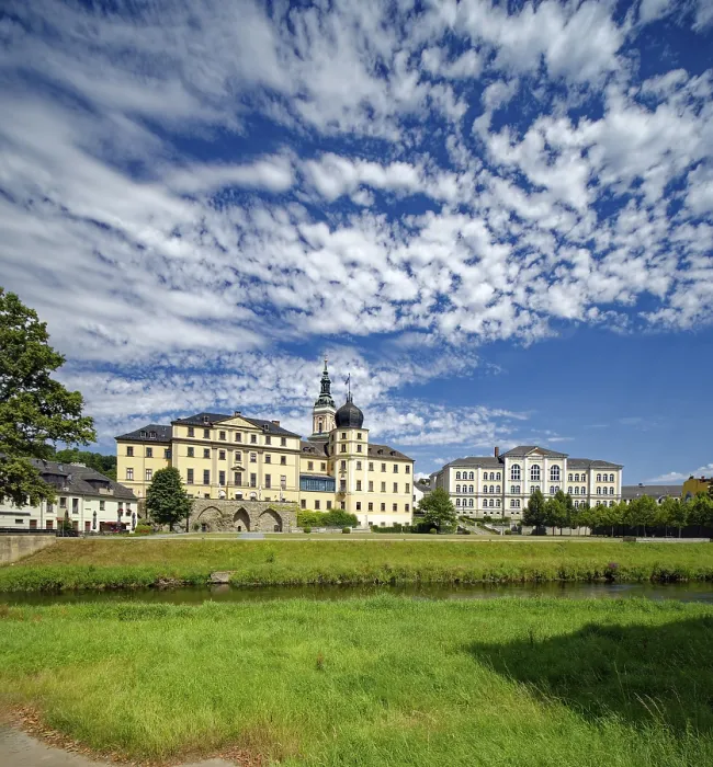 Gerahmter Druck : Klassisches Unteres Schloss und G. E Gerahmter Druck : Klassisches Unteres Schloss und G. E