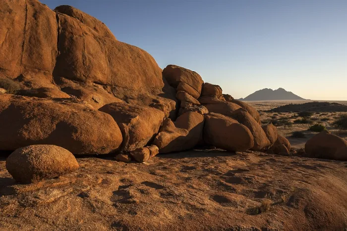Gerahmter Druck : Felsklippe bei Spitzkoppe Gerahmter Druck : Felsklippe bei Spitzkoppe
