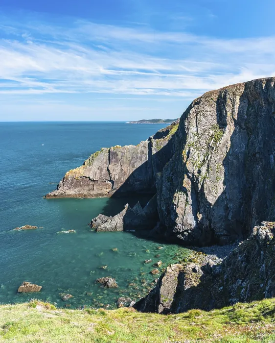 Gerahmter Druck : Felsformationen und Küste auf Baggy Point Gerahmter Druck : Felsformationen und Küste auf Baggy Point