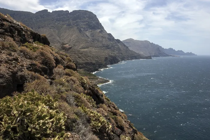 Gerahmter Druck : Felsklippen, steile Küste, Nordwest Gerahmter Druck : Felsklippen, steile Küste, Nordwest