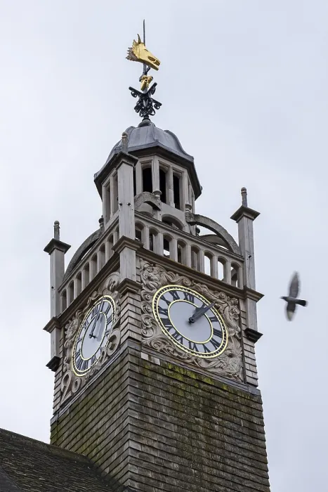 Gerahmter Druck : Uhrturm, Rathaus, Möwe Gerahmter Druck : Uhrturm, Rathaus, Möwe