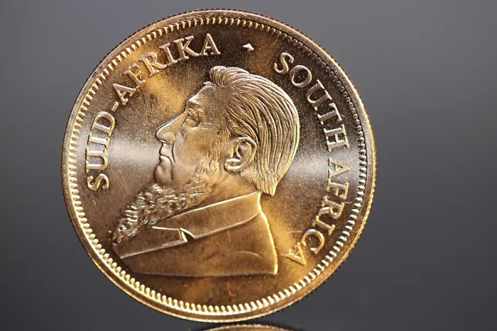 Gerahmter Druck : Nahaufnahme eines Krugerrands. Gerahmter Druck : Nahaufnahme eines Krugerrands.