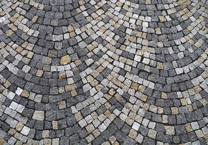 Gerahmter Druck : Nahaufnahme eines Kieselsteinpflasters - Muster - Hintergrund Gerahmter Druck : Nahaufnahme eines Kieselsteinpflasters - Muster - Hintergrund