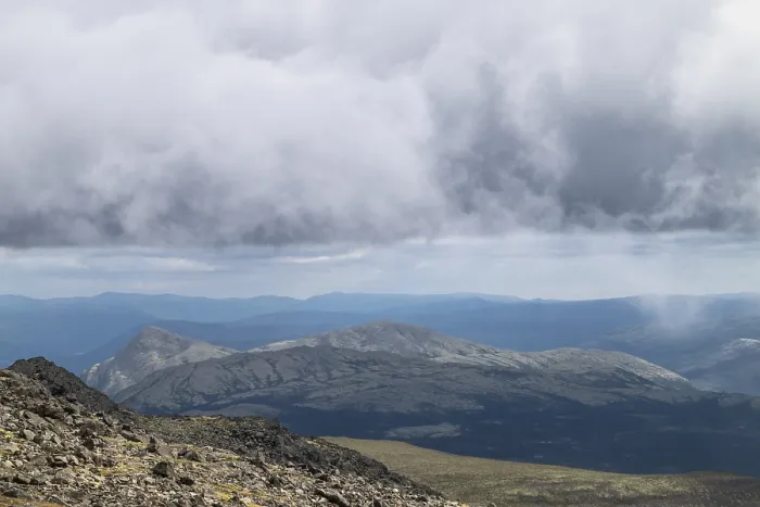 Gerahmter Druck : Wolkenatmosphäre in den Bergen. Gerahmter Druck : Wolkenatmosphäre in den Bergen.